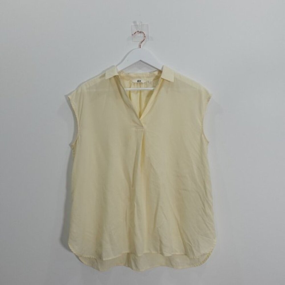 Boho Chic UNIQLO Womens Sleeveless Blouse MEDIUM Yellow Pastel Flowy Summer